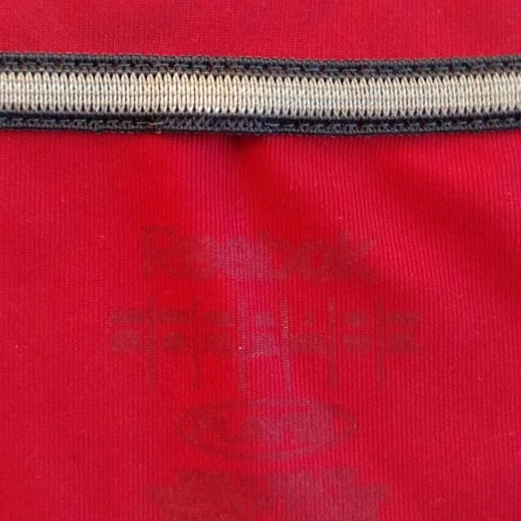 NWOT Reebok Play Dry Athletic Shirt. Size L - Picture 9 of 9